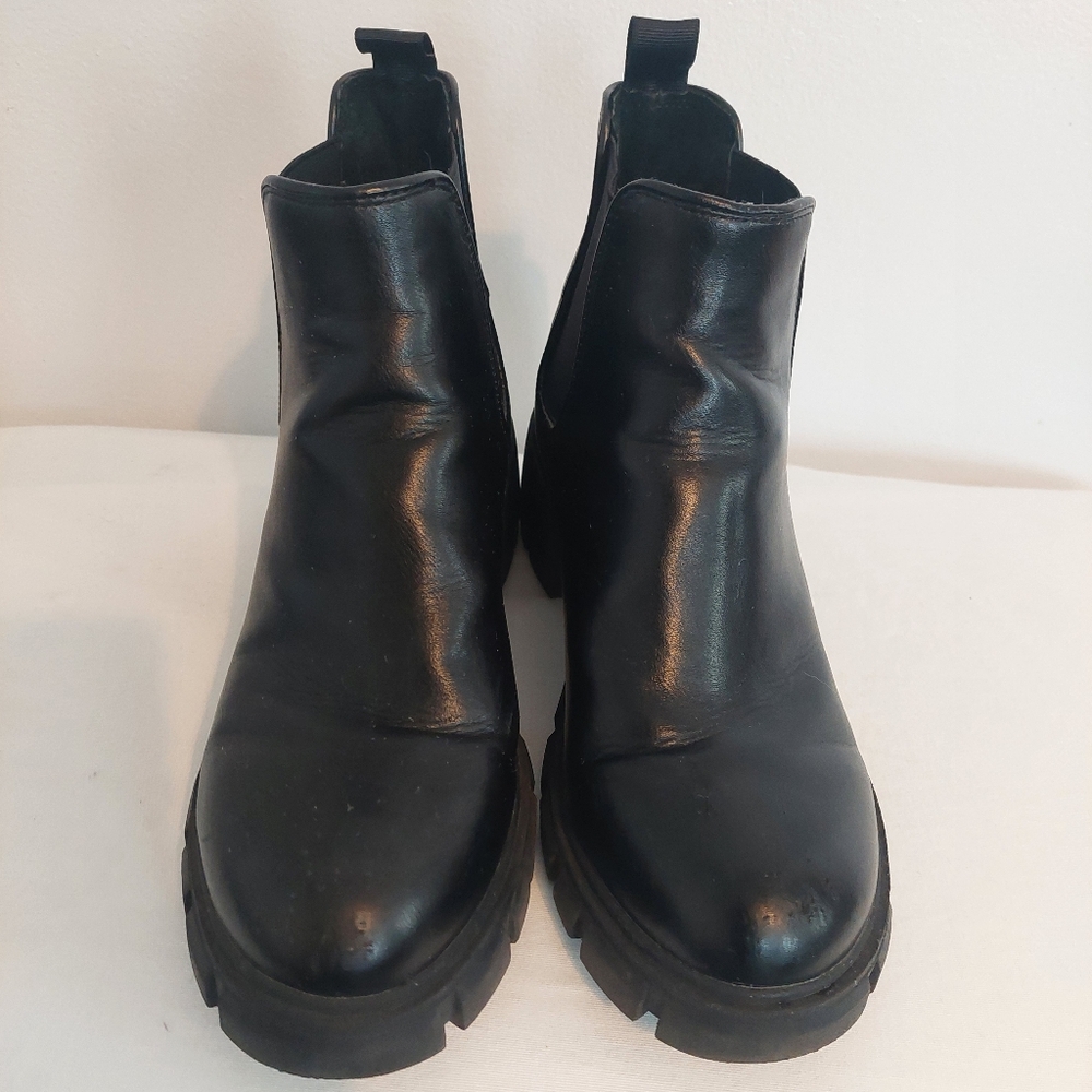 Steve Madden Howler Chelsea Boots Women's 7M Black City Modern Heel Chunky Ankle